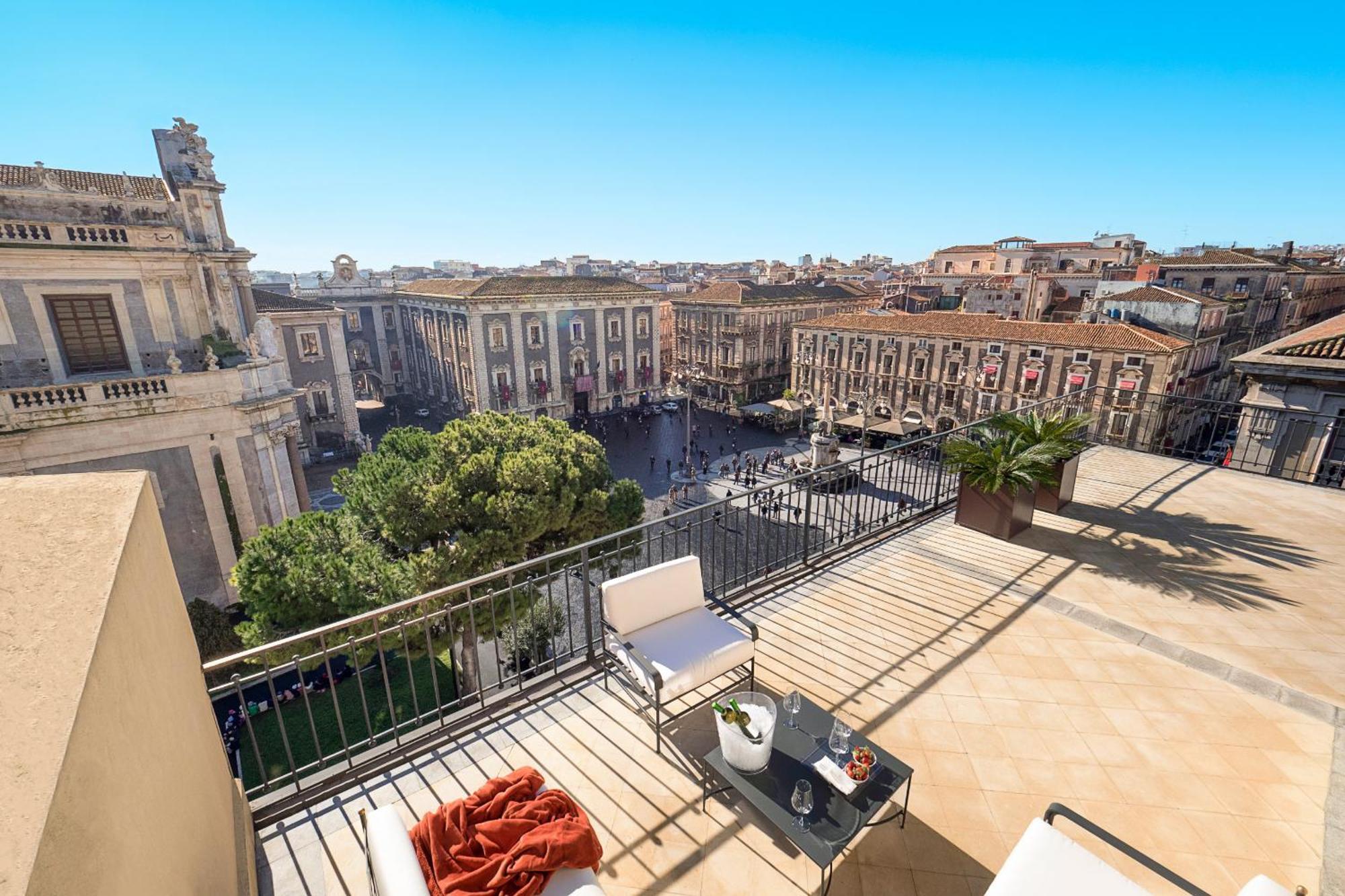 Penthouse Duomo Apartment Catania Exterior photo