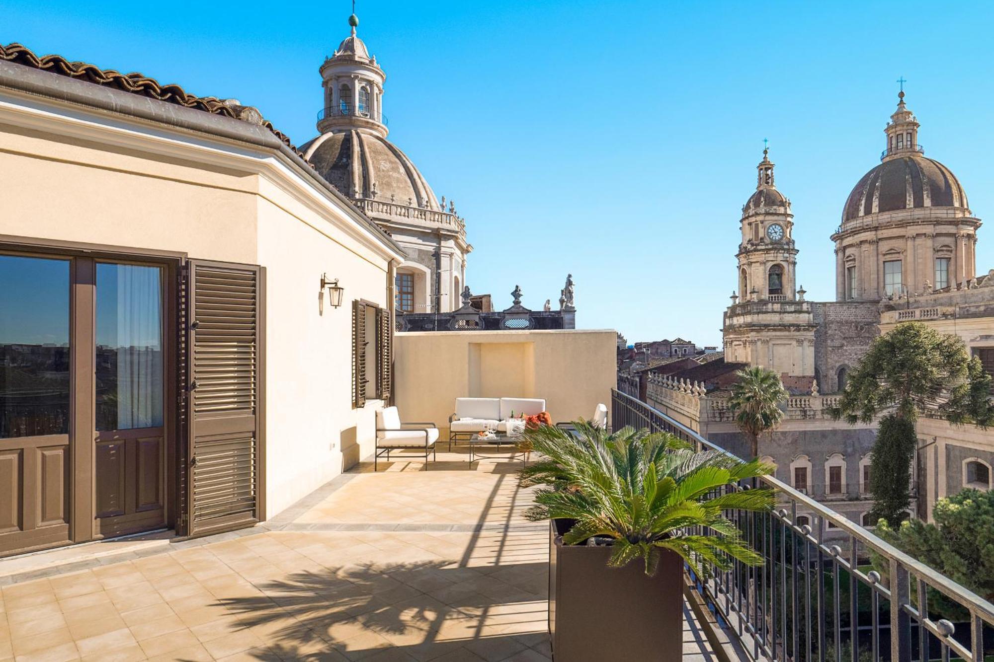 Penthouse Duomo Apartment Catania Exterior photo